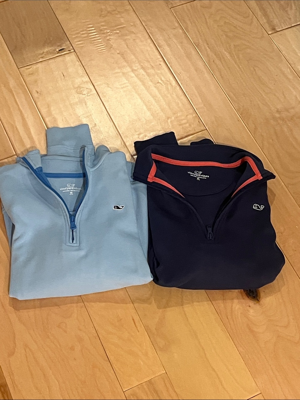 Vineyard Vines Light Blue & Navy Quarter-Zip Pullovers Boys size medium 12-14